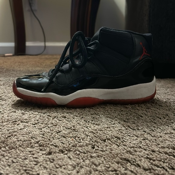 AIR Jordan 11 Retro Low ‘Bred’ Sneakers - Picture 2 of 6